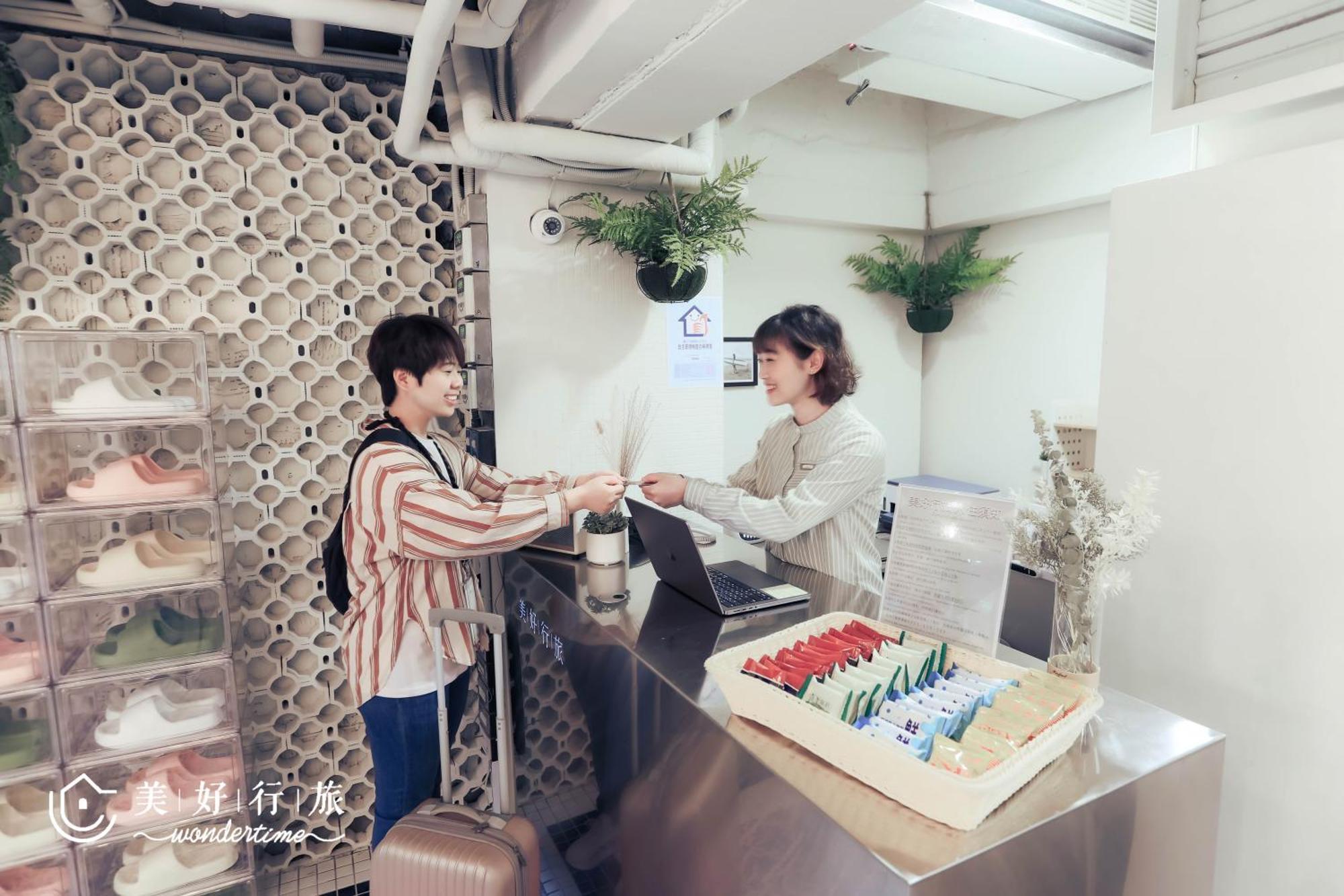 Wondertime2- Ladies' Inn 'Taipei Main Station المظهر الخارجي الصورة